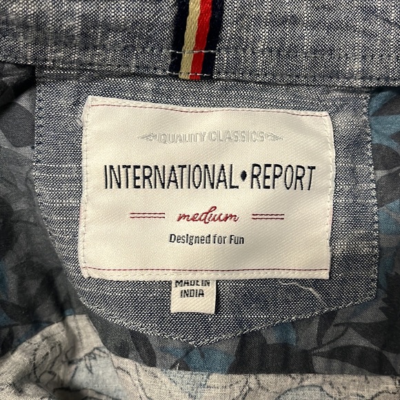International Report short sleeve button down - Picture 3 of 3